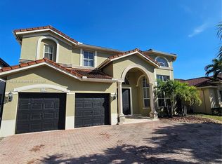 5721 SW 166th Ct, Miami, FL 33193