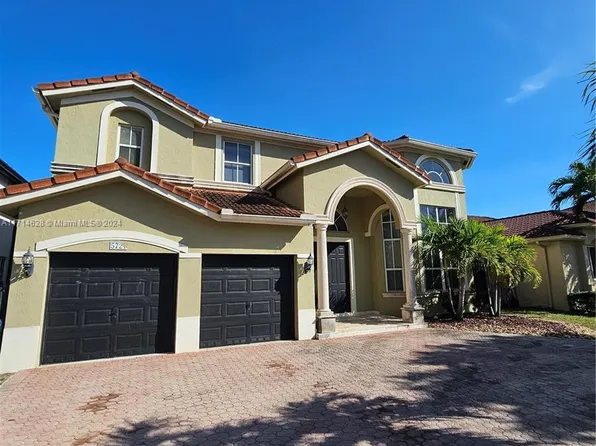5721 SW 166th Ct, Miami, FL 33193