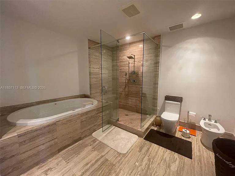 16001 Collins Ave #1402 — Photo 17