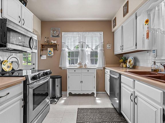 3rd image of 1016 Guthrie ROAD