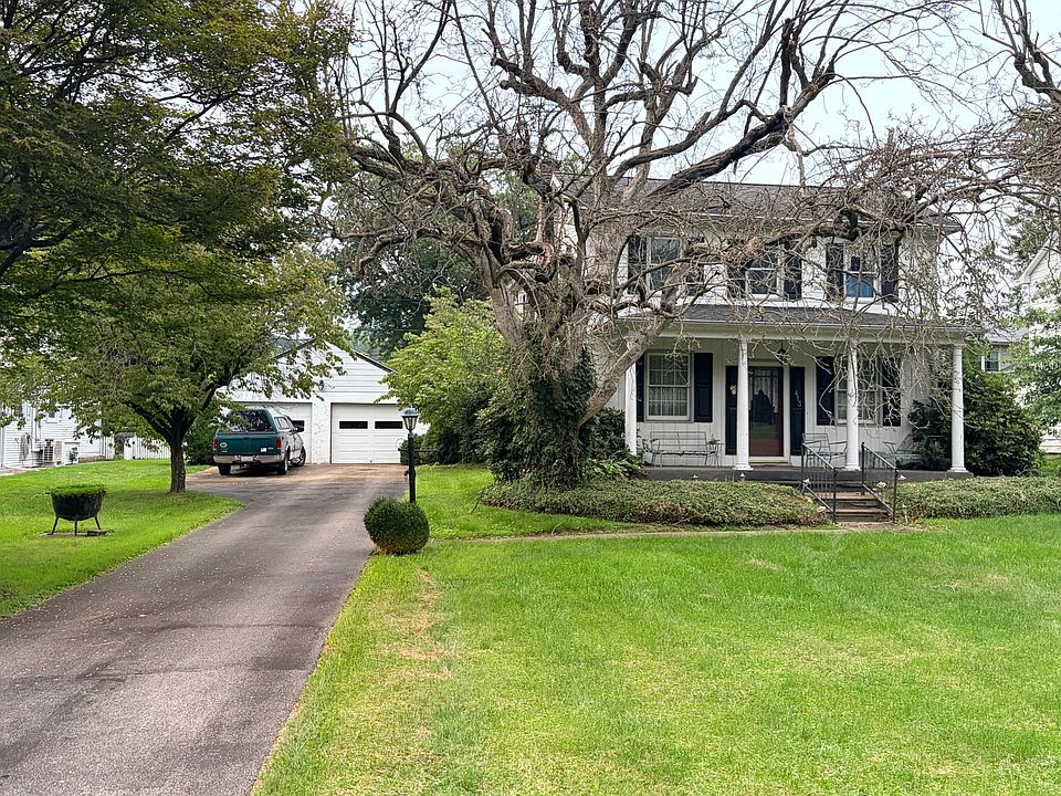 1st image of 413 W Market St