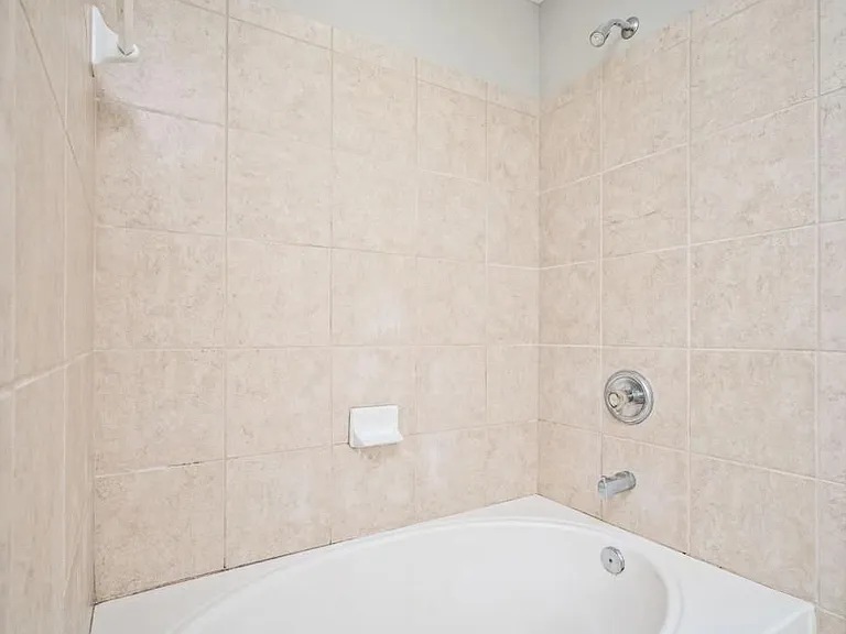 1998 Hailston Dr — Photo 19