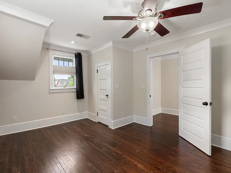 421 Heathcliff St — Photo 22