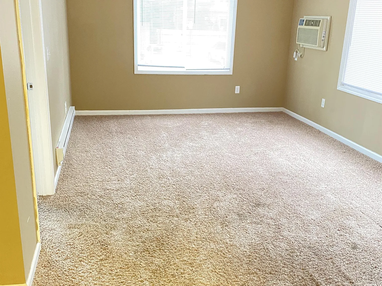 709 W Church St. - Apt 3 — Photo 2