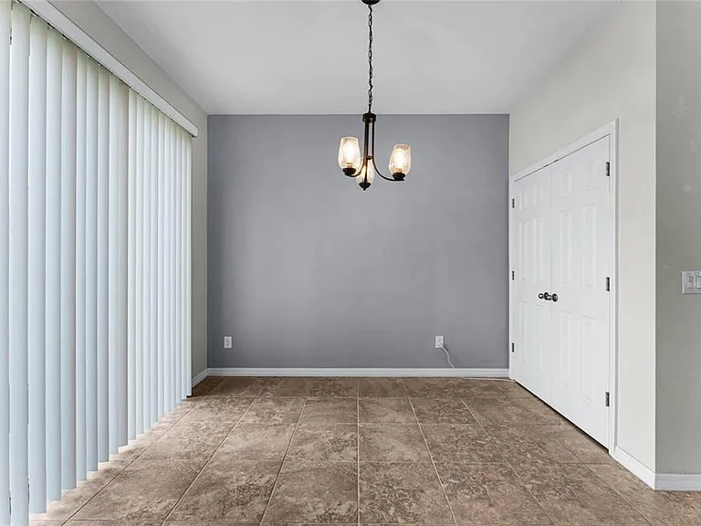 3733 Brighton Park Cir — Photo 11