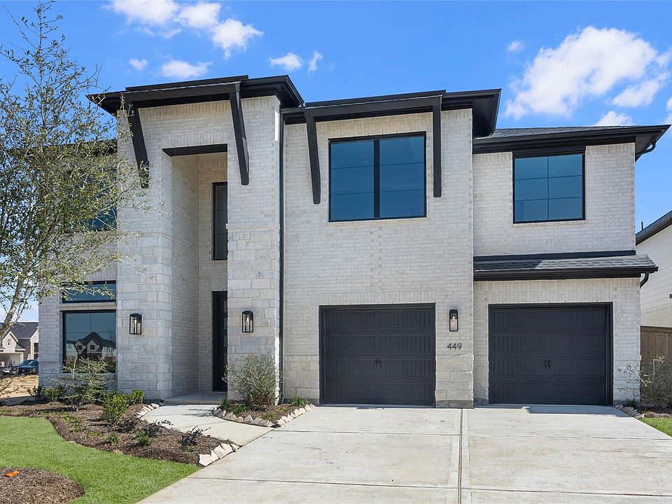 1st image of 449 Sprigtail Dr