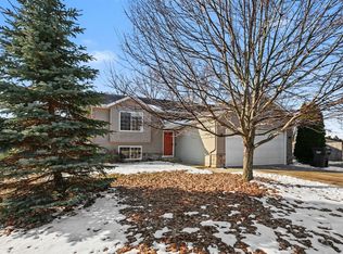 2272 Baldwin St, Jenison, MI 49428