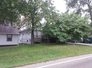 230 E Hawthorne Dr, Round Lake Beach, IL 60073