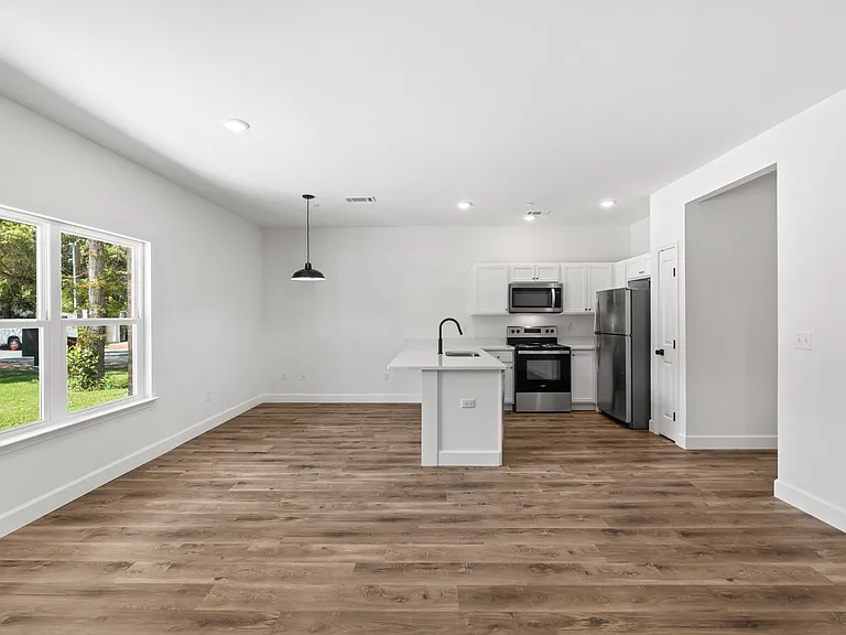 912 Barrow St #2 — Photo 39