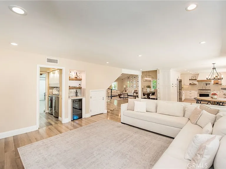 270 S Riverwood Cir — Photo 23