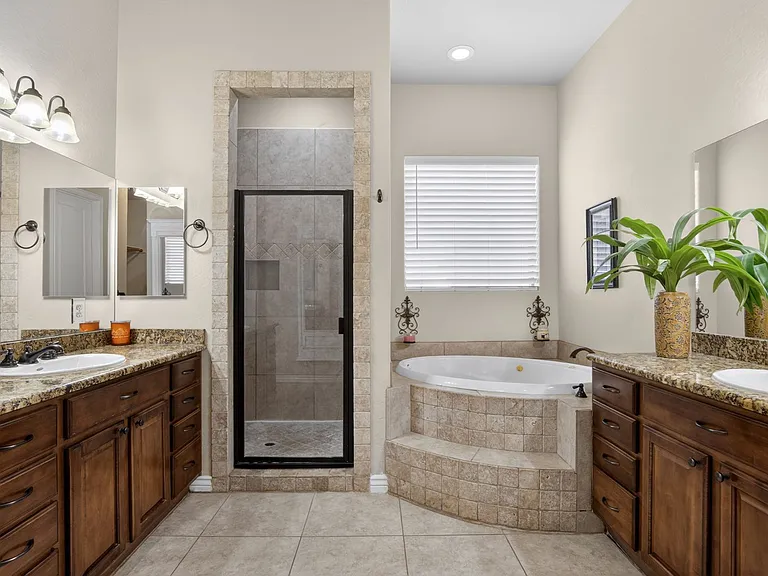 5317 E Lonesome Dove Trl — Photo 28