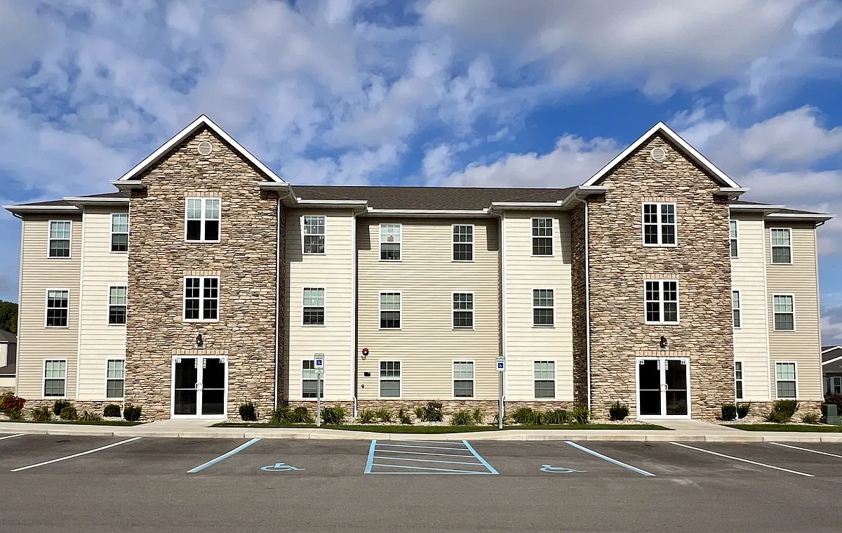 Building Photo - Centennial Crossing
