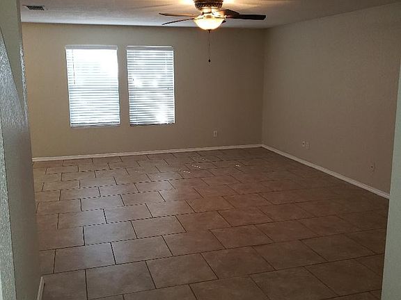 3rd image of 8039 Ashwood Pointe