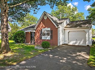 6 Farnworth Clos #1000, Freehold, NJ