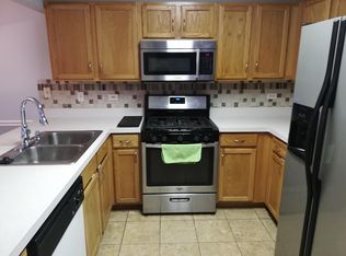 965 Serendipity Dr, Aurora, IL 60504