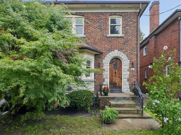 87 Riverview Gdns, Toronto, ON M6S 4E7