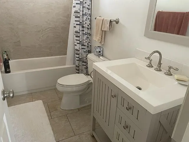 1256 Saint Helene Ct — Photo 14