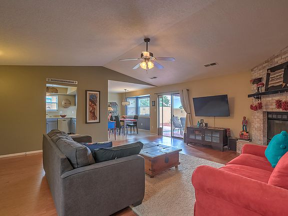 4th image of 6420 Santolina Dr NW