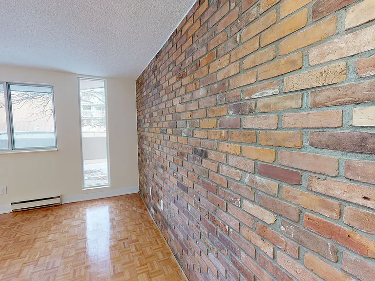 25 Wellesley St W — Photo 46