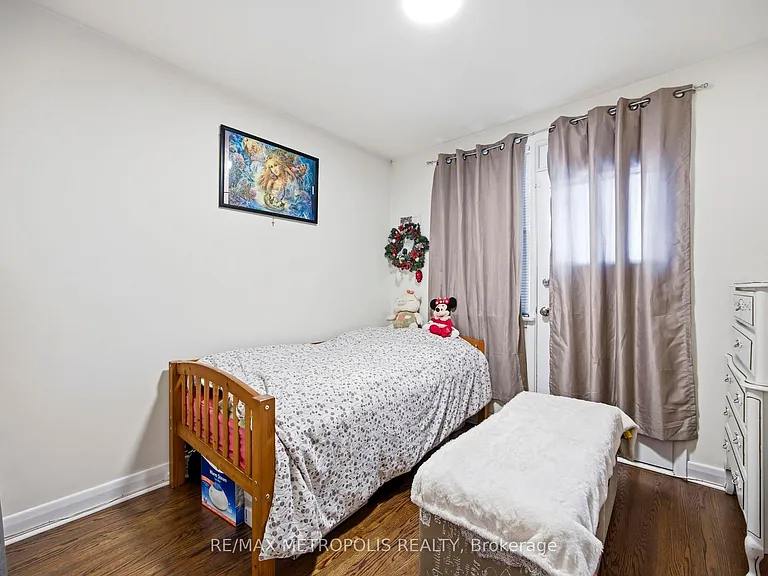 11 Rambler Pl #BASEMENT — Photo 17