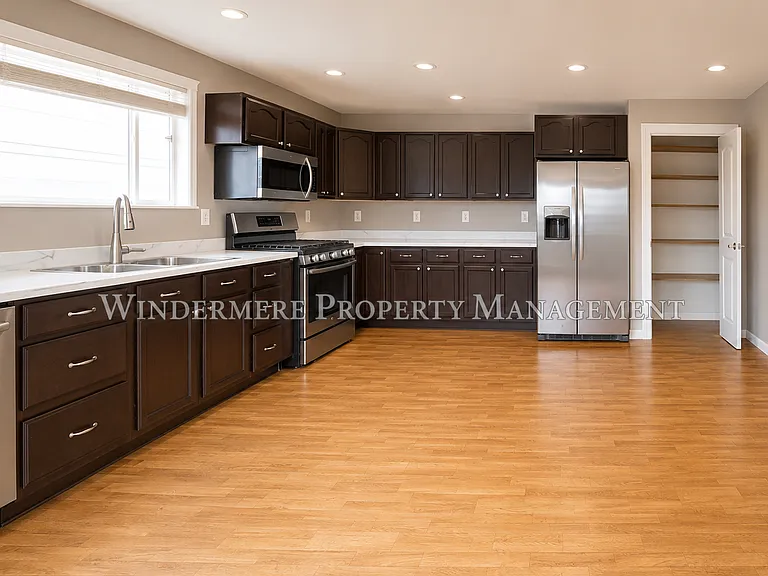 601 Hull Ave — Photo 6