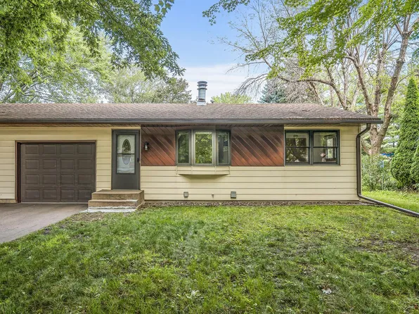 1908 55th Street Ct E, Inver Grove Heights, MN 55077
