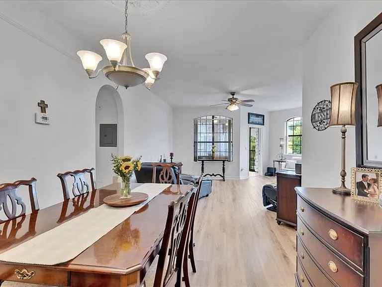 2231 Vista Cove Rd — Photo 17