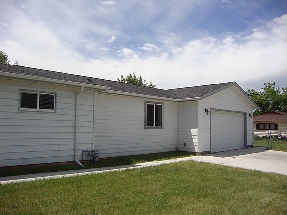 3rd image of 1268 N 10th St