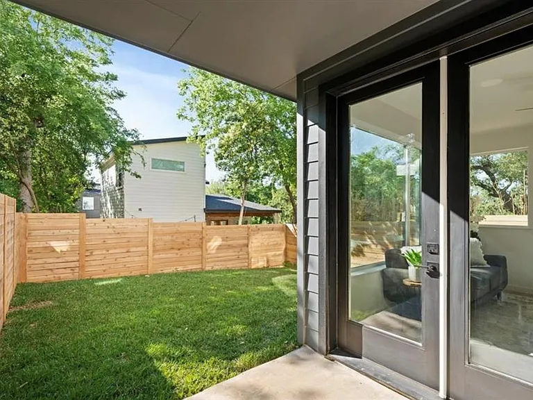 4404 Mount Vernon Dr #B — Photo 39