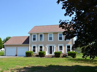 30 Fairview Ave, Auburn, ME 04210
