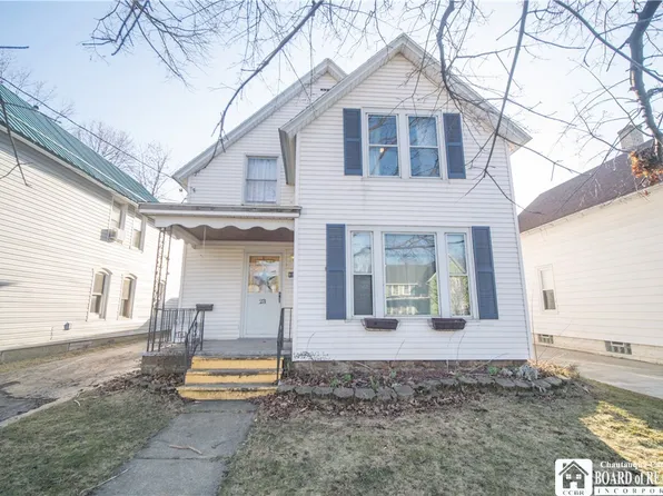 23 N Beagle St, Dunkirk, NY 14048