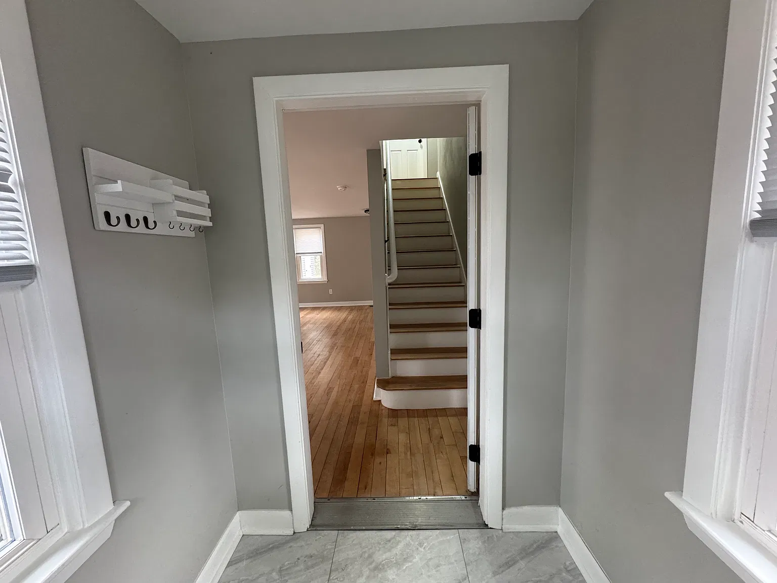 3 bed, 1400 sqft, $2,500 — Photo 4