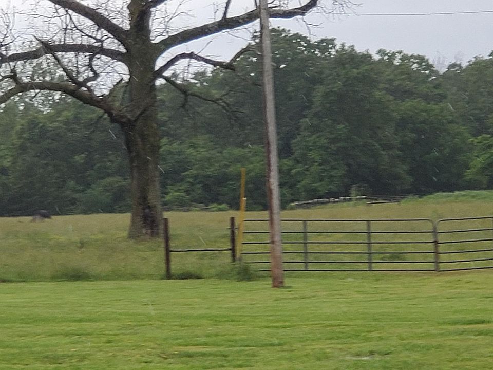 2nd image of E 130th Rd