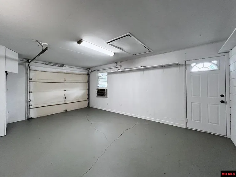 42 County Road 1159 — Photo 16
