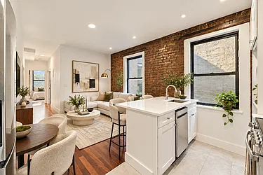 7 Carmine Street, #17