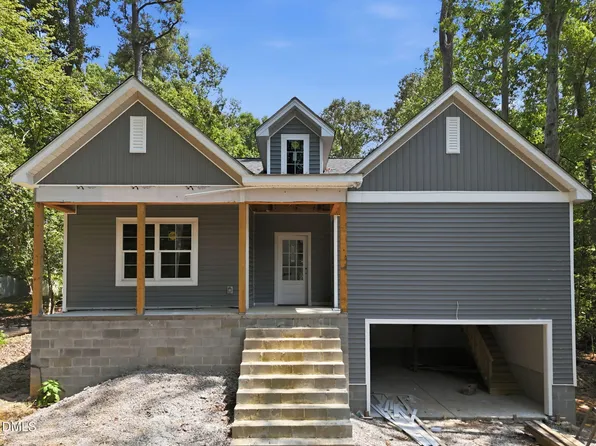 102 Mayan Dr, Louisburg, NC 27549