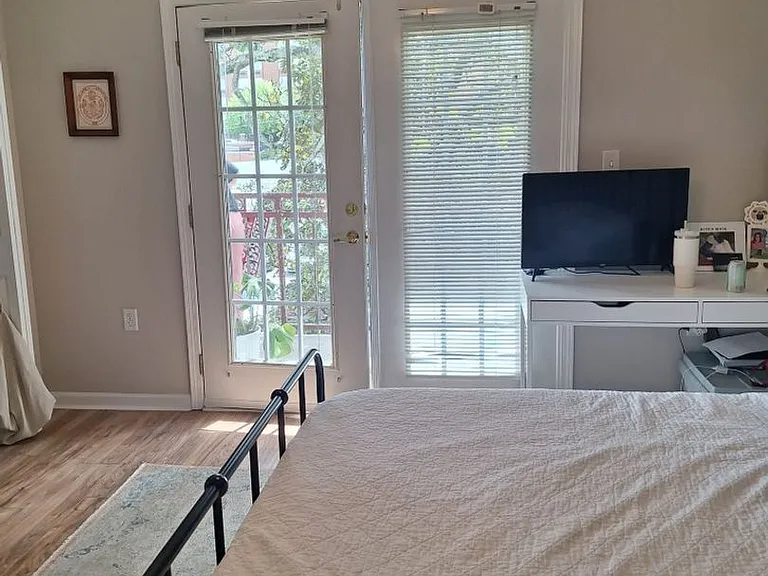 1636 Queen Anne Way — Photo 12