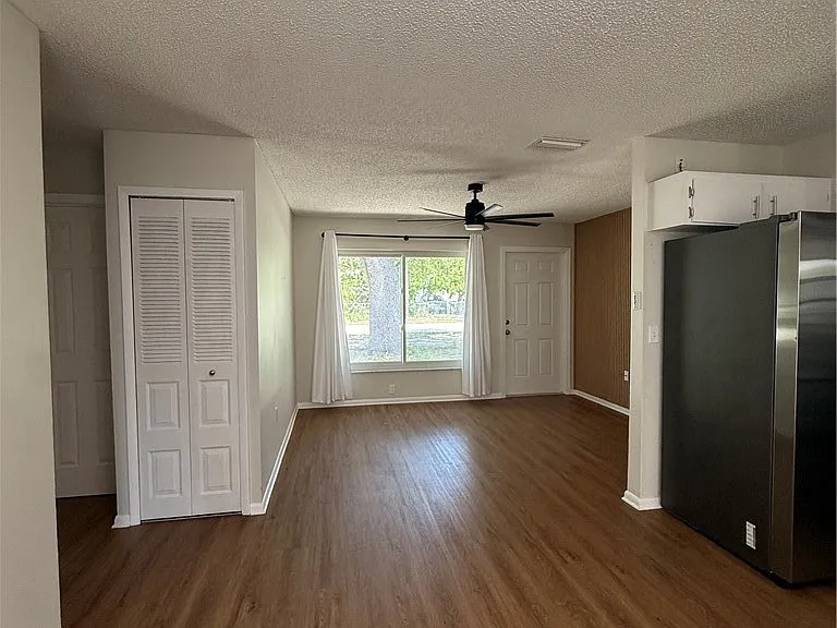 6304 Expedition Ave — Photo 7