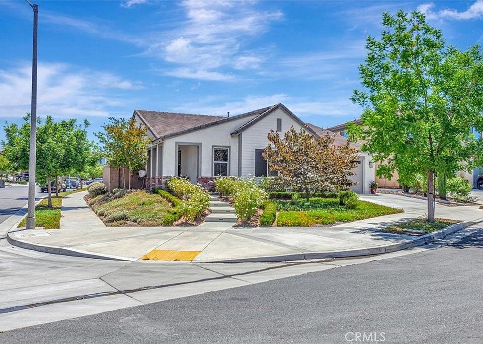 1st image of 31058 Altai Ln
