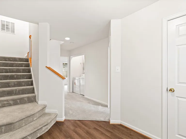 293 Kirby St — Photo 3
