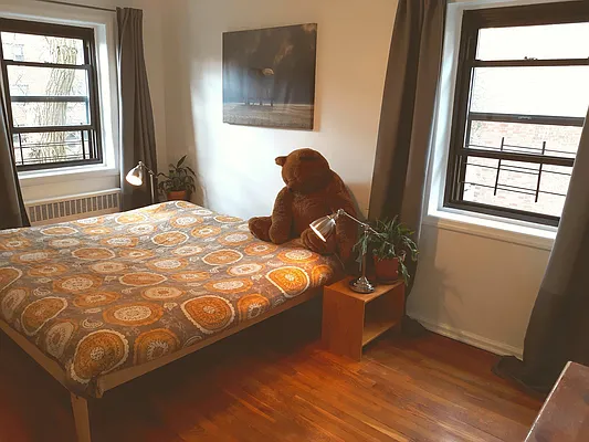 Sold by Gotham West Realty LLC | media 22