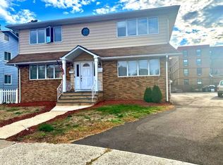 33 Renaissance Dr #2, Clifton, NJ 07013