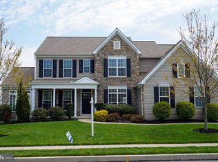 2746 Meadow Cross Way, York, PA 17402
