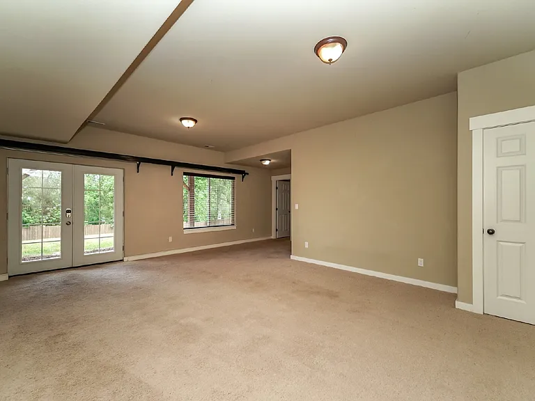 12442 SE 270th St #LOWER — Photo 7