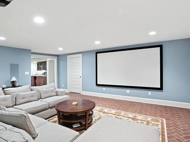 1801 N Hartford St — Photo 32