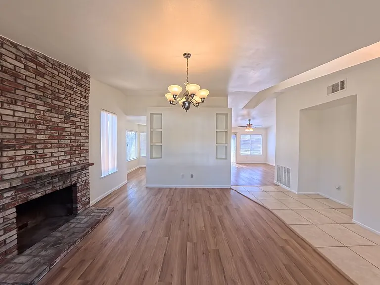 24052 Royale St — Photo 3