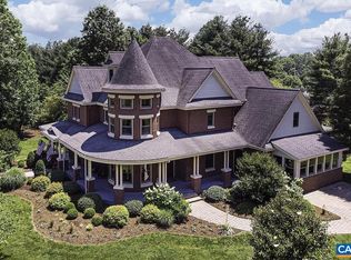 10 Stratford Ln, Lexington, VA 24450