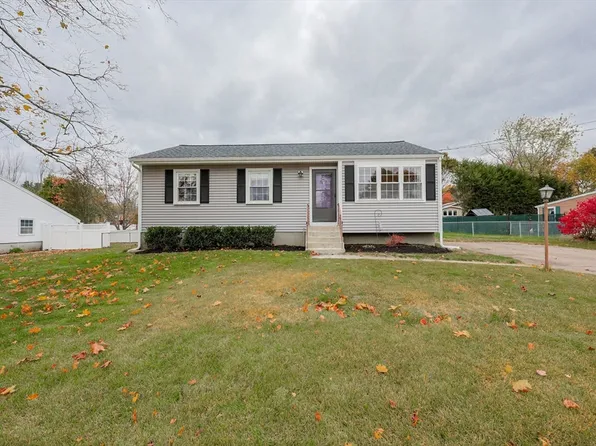 3 Meryl St, Medway, MA 02053