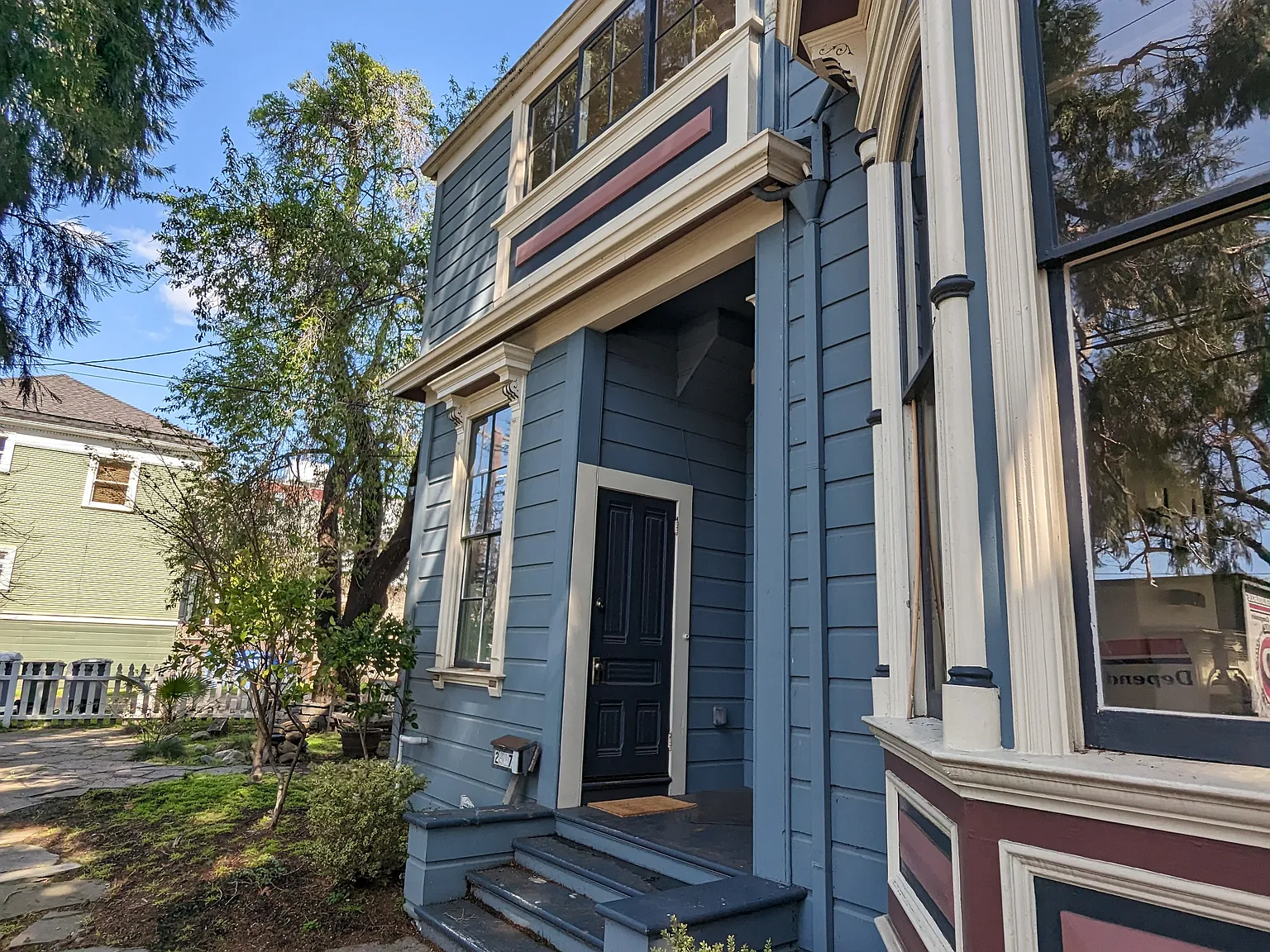 2 bed, 950 sqft, $3,750 — Photo 2