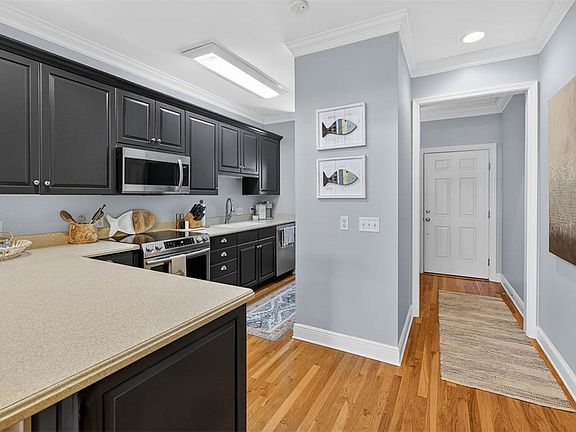 5th image of 1033 Mayflower Rd NE